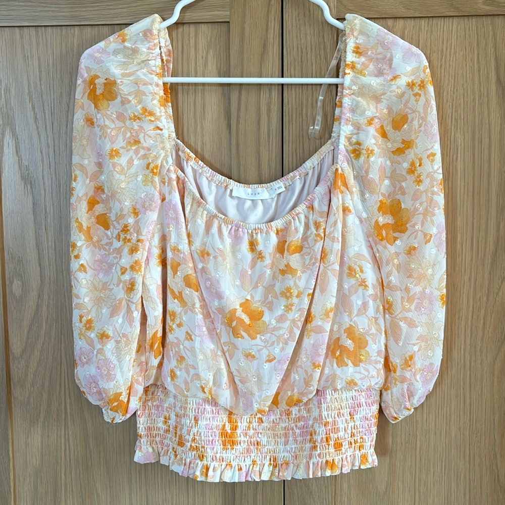 Lush Floral Top Size M